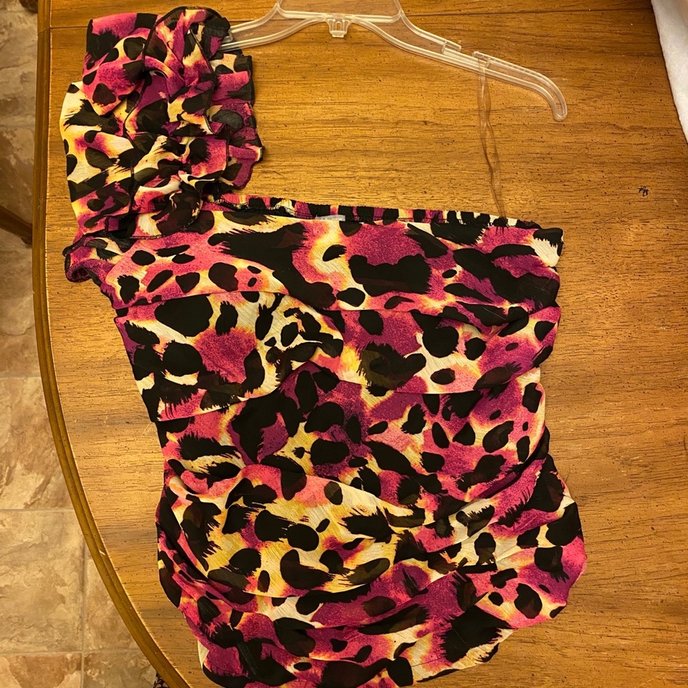 Charlotte Russe 1 shoulder leopard print crop top